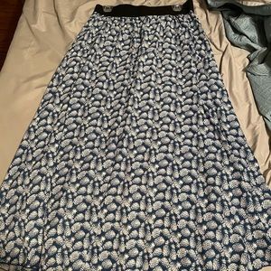 LuLaRoe Jill skirt Blue with white pineapples design